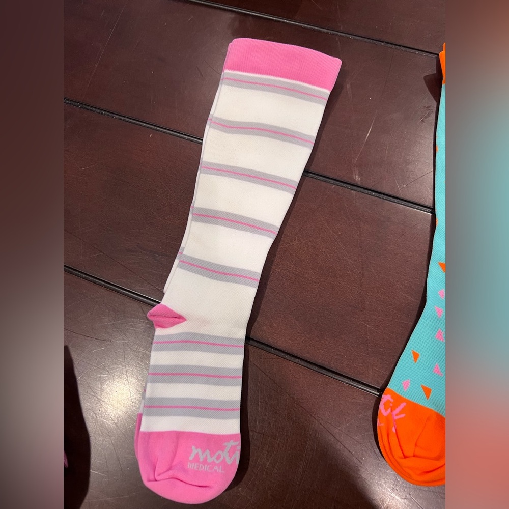 Maternity compression socks - Picture 4 of 5